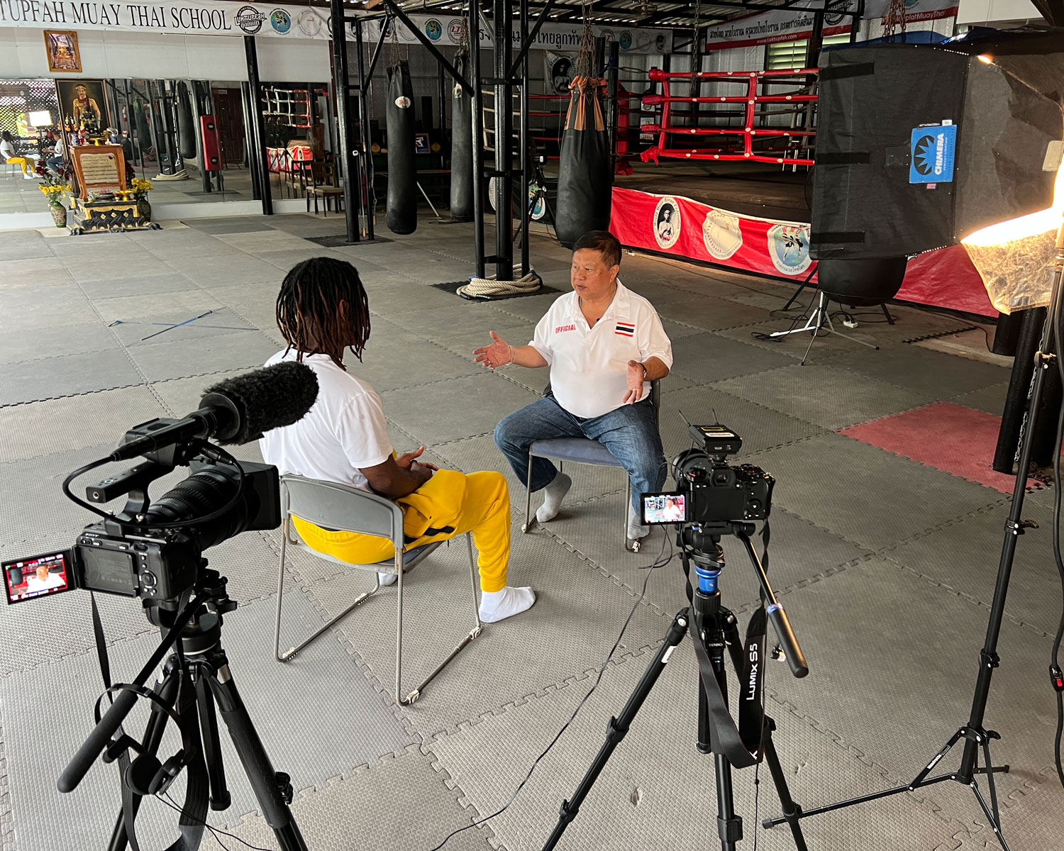 Tristan Smith interviews Muay Thai Grandmaster Woody Sirisompan at his gym in Bangkok